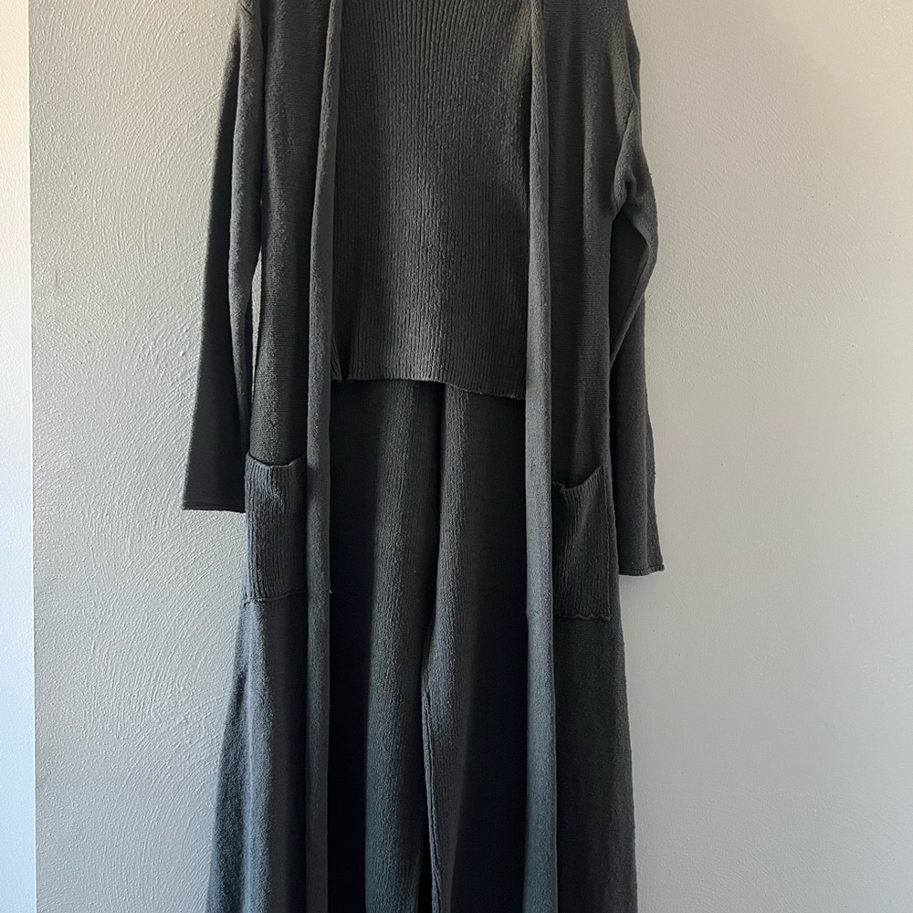 Free People Beach Dark Gray Knit Cardigan,Pants and Shirt Set, size L